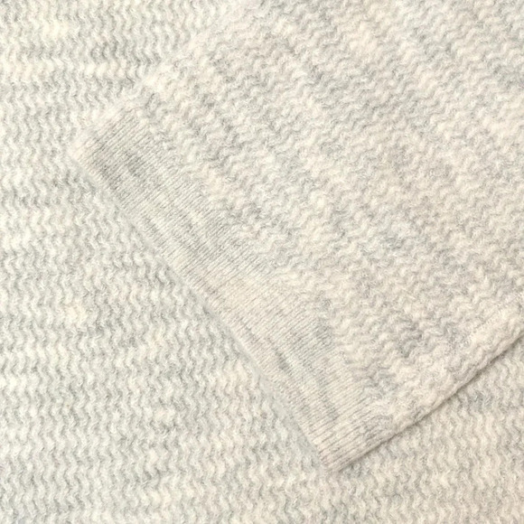 Ann Taylor LOFT sweater, size SP - Picture 3 of 9